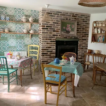 Maison Leontine Bernay