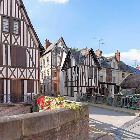 Maison Leontine Bed & Breakfast 3*