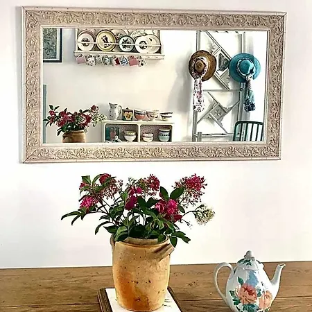 Maison Leontine Bed & Breakfast 3*