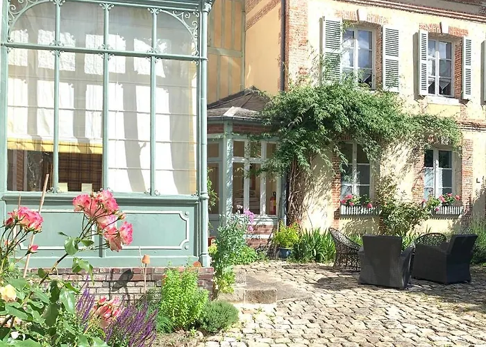 Bed & Breakfast Maison Leontine 3*